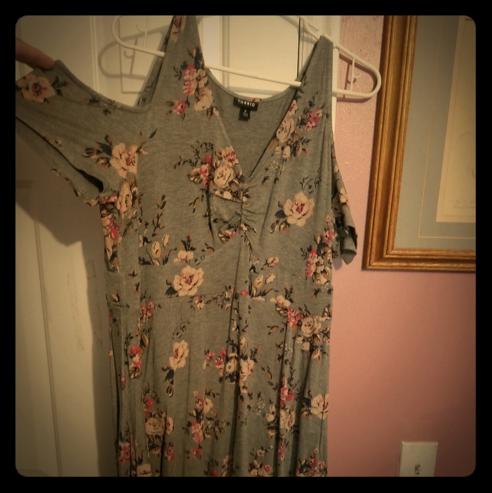 Off the sholder dress